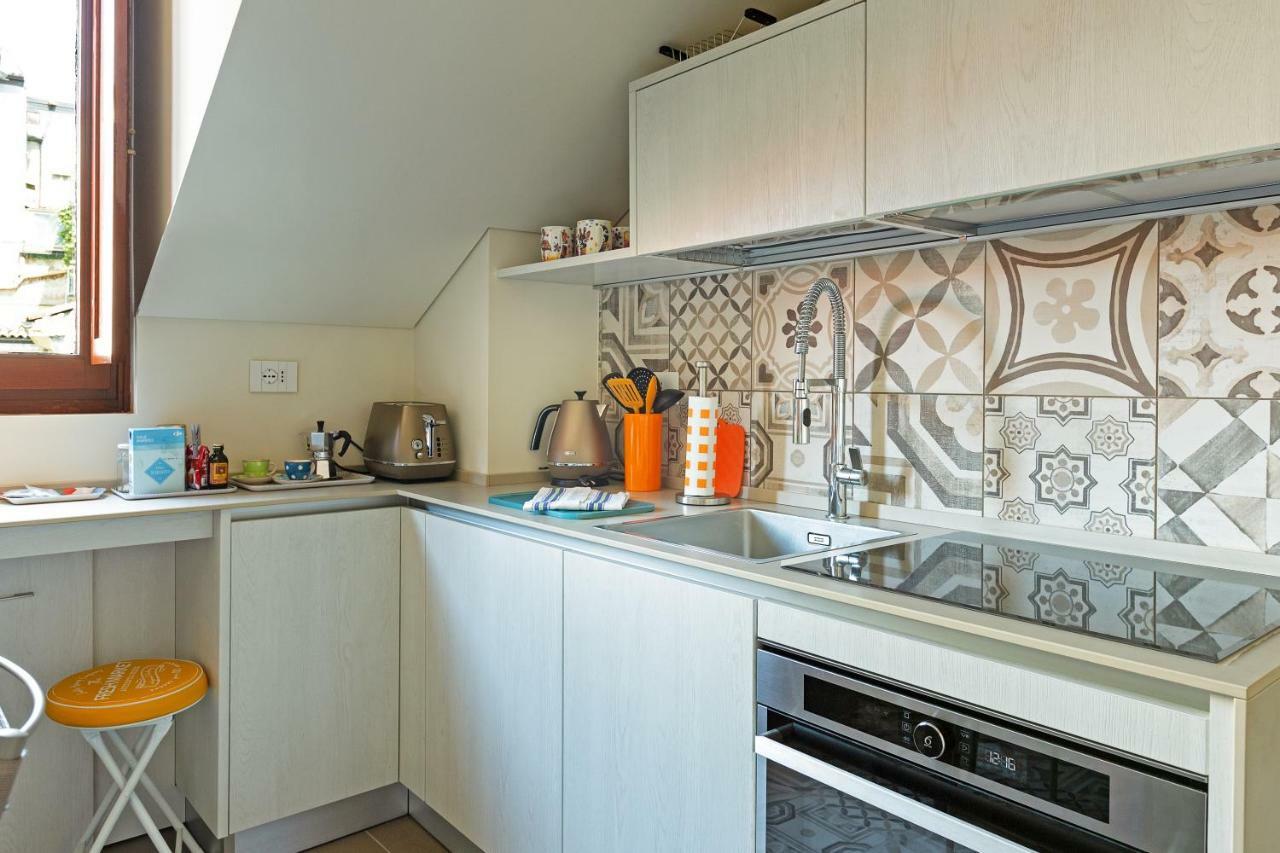 Renovated Penthouse Duomo & Via Torino Milan Exterior photo